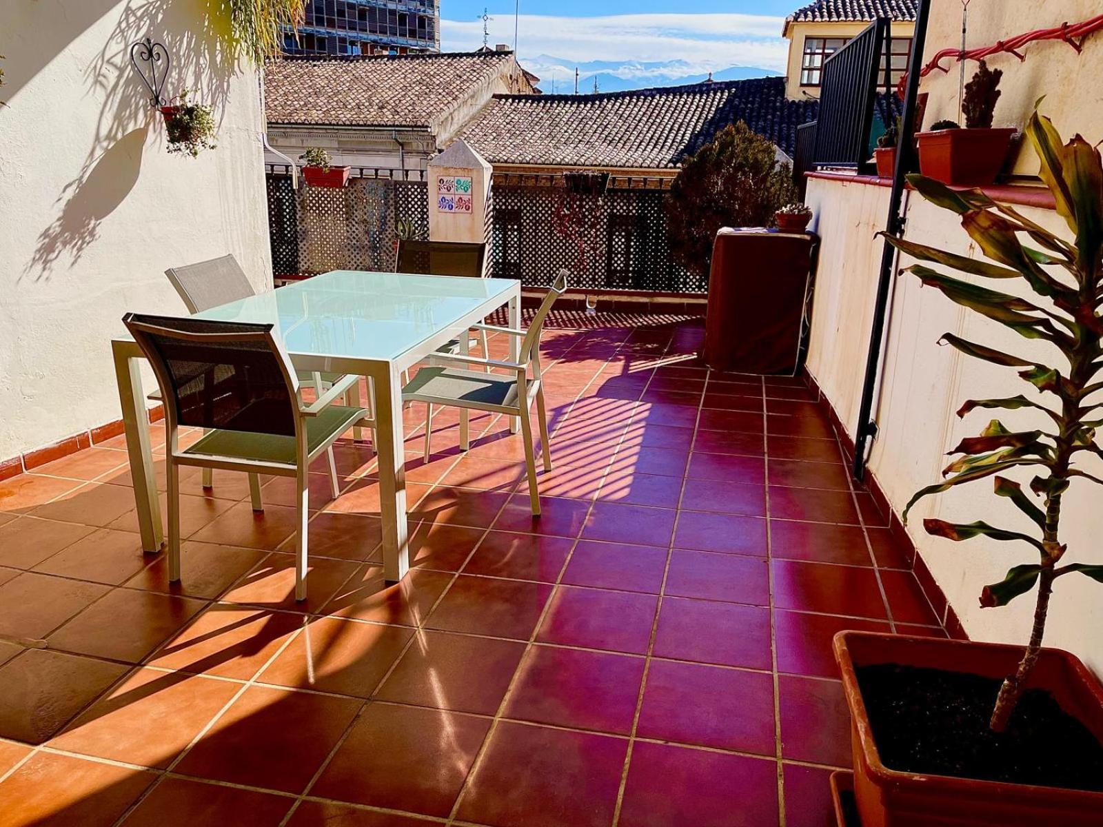 Apartamentos Iliberis Granada Eksteriør billede